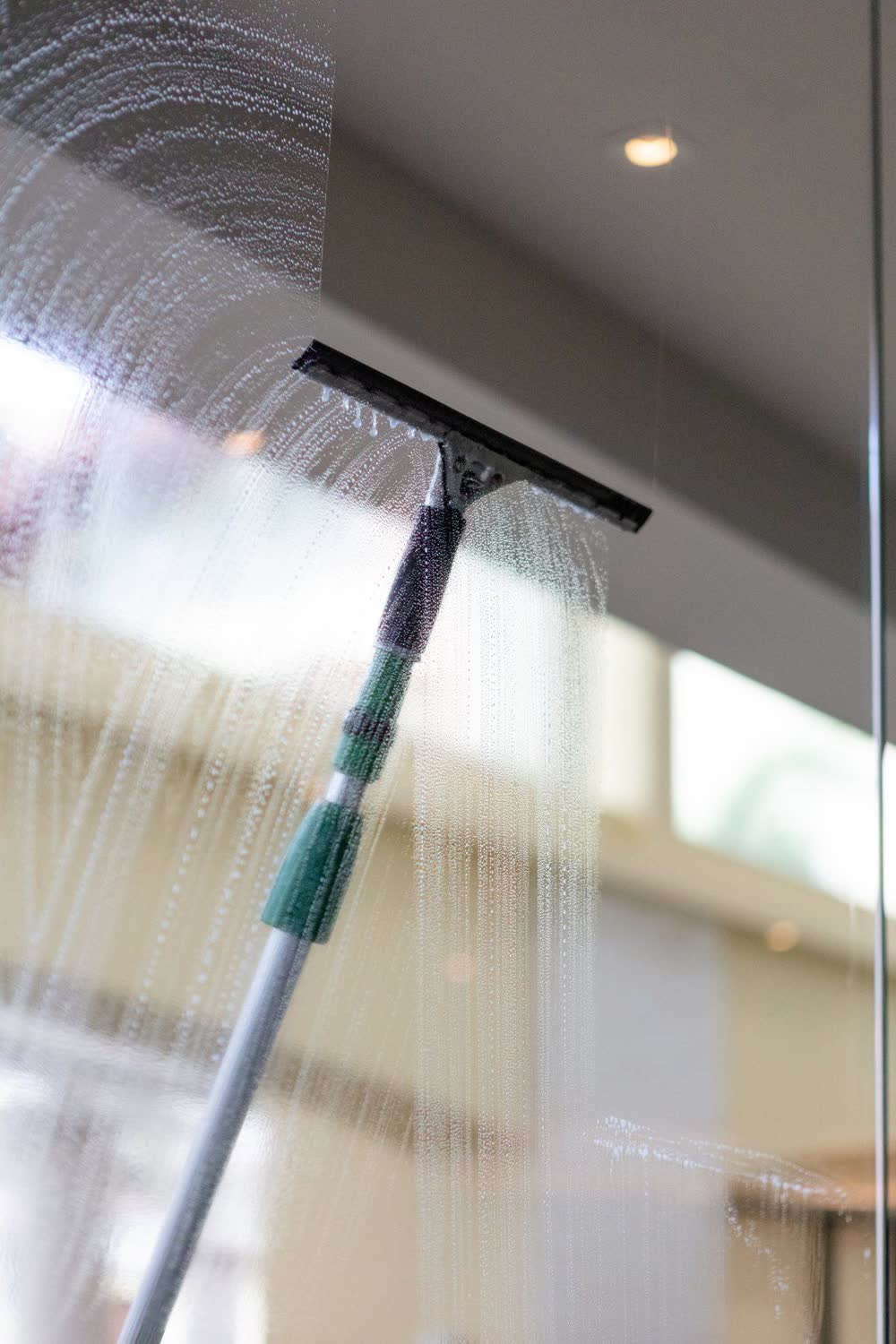Commercial window cleaning